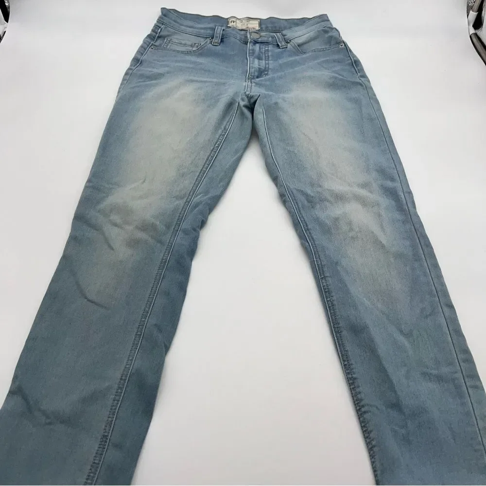 Free People Women's Long and Lean Light Wash Skinny High Rise Jeans-Size 25